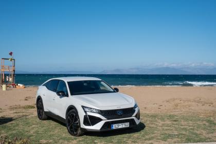 Test: Peugeot 408 1.2 PureTech EAT8 130Ps